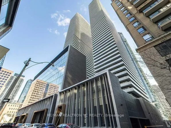 50 Charles St E, Toronto, ON