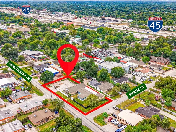 9535 Sweetwater Ln, Houston, TX 77037