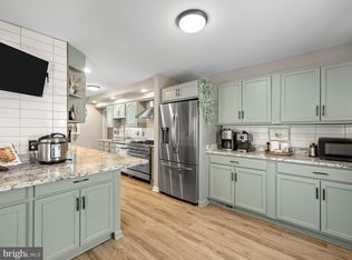 204 Hillcrest Rd, Pasadena, MD 21122