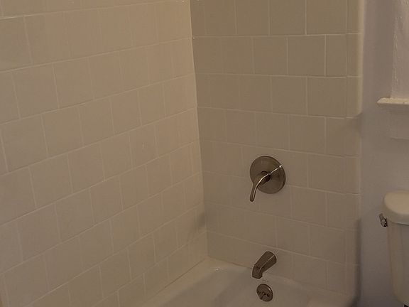 5th image of 131 N Alvarado St APT 16