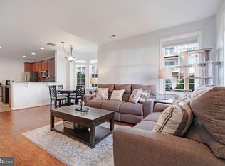 42587 Hollyhock Ter, Ashburn, VA 20148