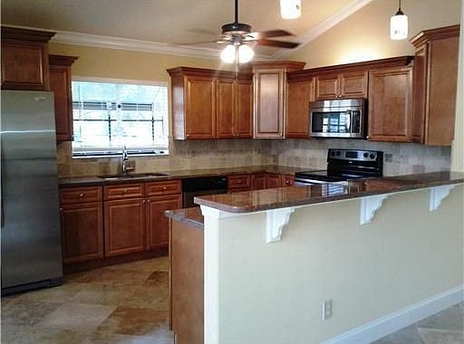 4th image of 765 Crestridge Dr