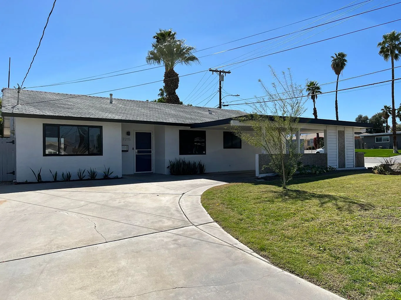 2 bed, 2.0 bath, 1282 sqft, $2,600 — Photo 1