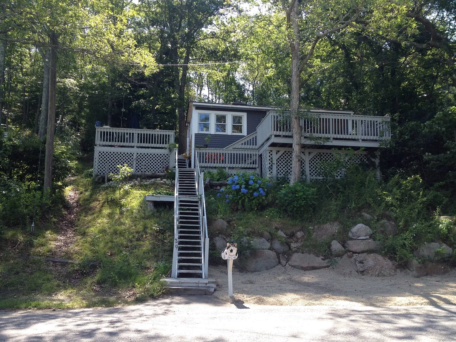 2 bed, 739 sqft, $2,600 — Photo 1