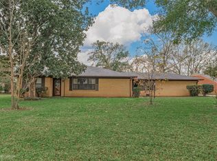 901 Deer Park Rd, Shreveport, LA 71107