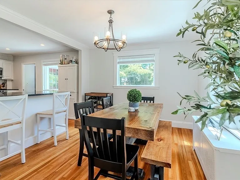 37 Sanborn Ave #SF — Photo 11