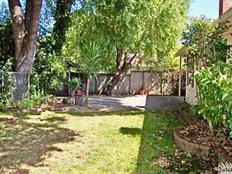692 Calle De La Mesa — Photo 3