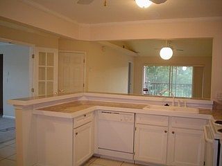 3rd image of 1357 Churchill Cir APT 101