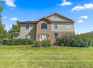 293 Bent Grass Cir UNIT A, Dekalb, IL 60115