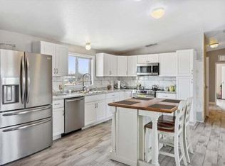 9 Turrietta Rd, Belen, NM 87002