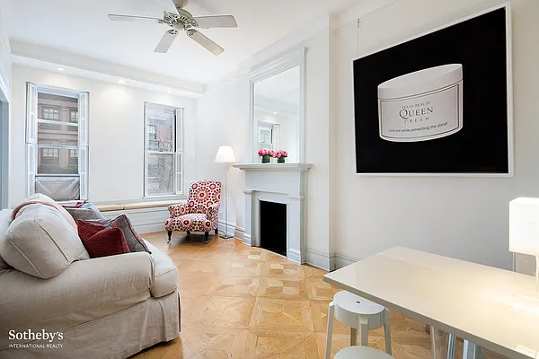 Sold by Sotheby's International Realty | media 6