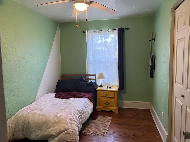 735 NW 7th St — Photo 8