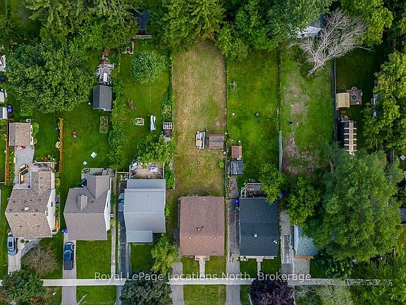 3rd image of 107 8th St