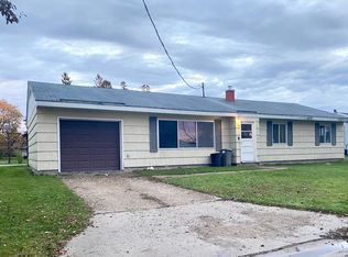 406 E Hamilton Ave, Baudette, MN 56623