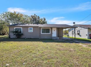 1208 Monroe St, Graham, TX 76450