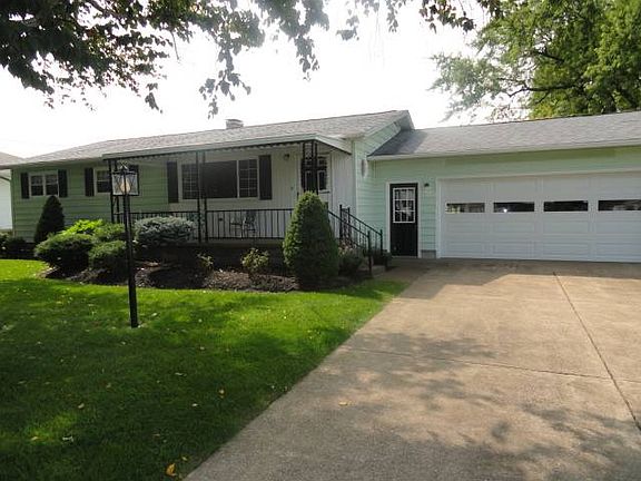 2nd image of 3711 Gary Dr