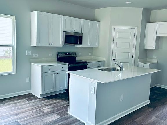5th image of 2117 Osprey Ln SW