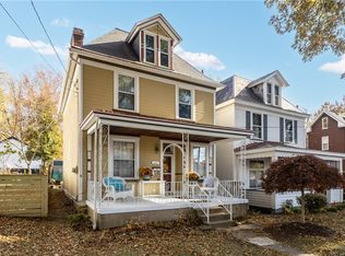416 5th St, Oakmont, PA 15139