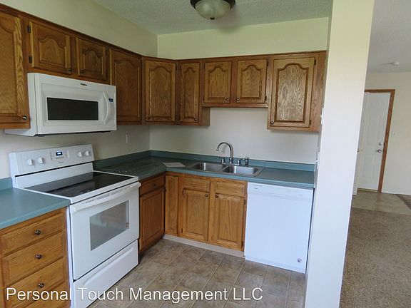2nd image of 1006 18 1/2 St S APT 4