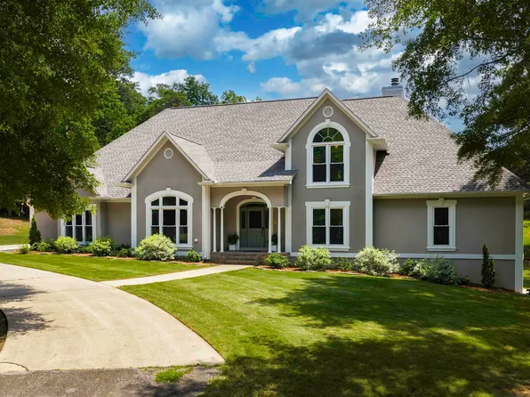 106 Dannon Dr, Gardendale, AL 35071