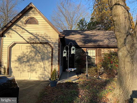 5th image of 3420 Flint Hill Pl