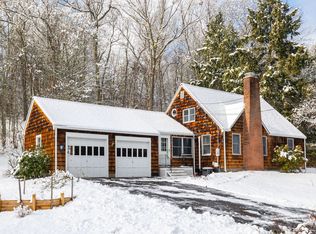 9 Glen Rd, Granby, CT 06035