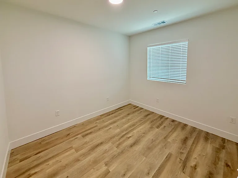 6991 Del Rosa Ave — Photo 6