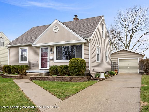 2nd image of 1714 Loraine Ave
