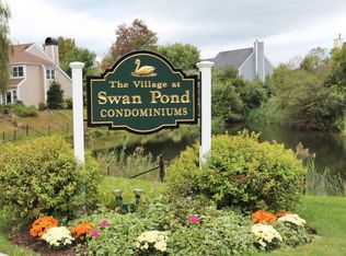 4 Drake Cir, Walpole, MA 02081