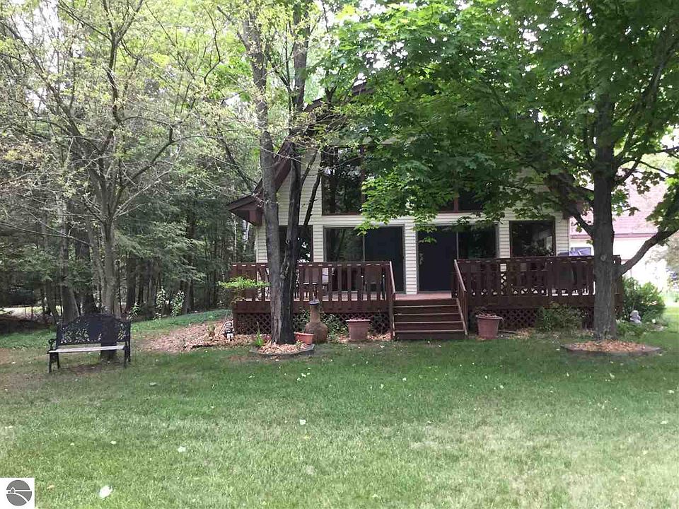 1st image of 7433 Briar Ln