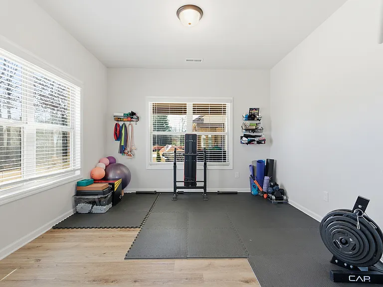 148 Flintridge Dr — Photo 22
