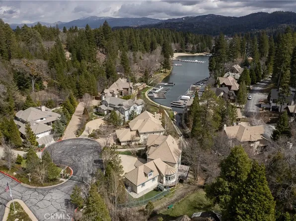 27539 Meadow Cove Ct, Lake Arrowhead, CA 92352