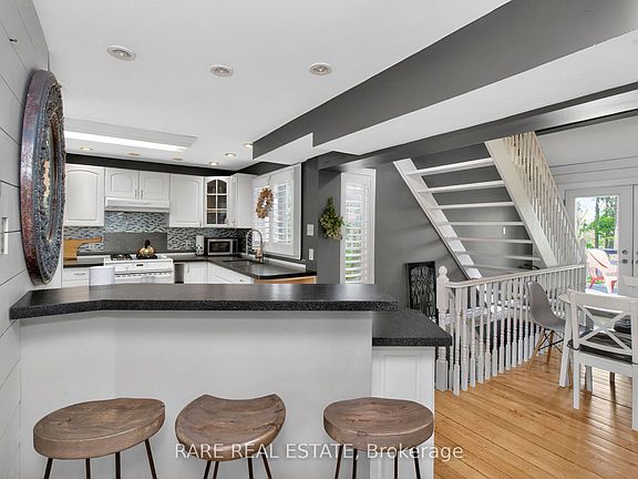 5th image of 82 Huronwoods Dr