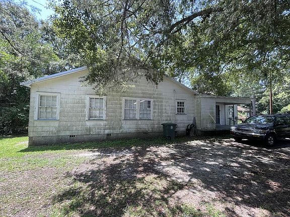 3rd image of 603 S College St