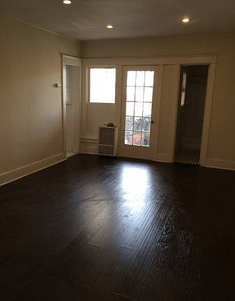 3rd image of 842 S Berendo St APT 4