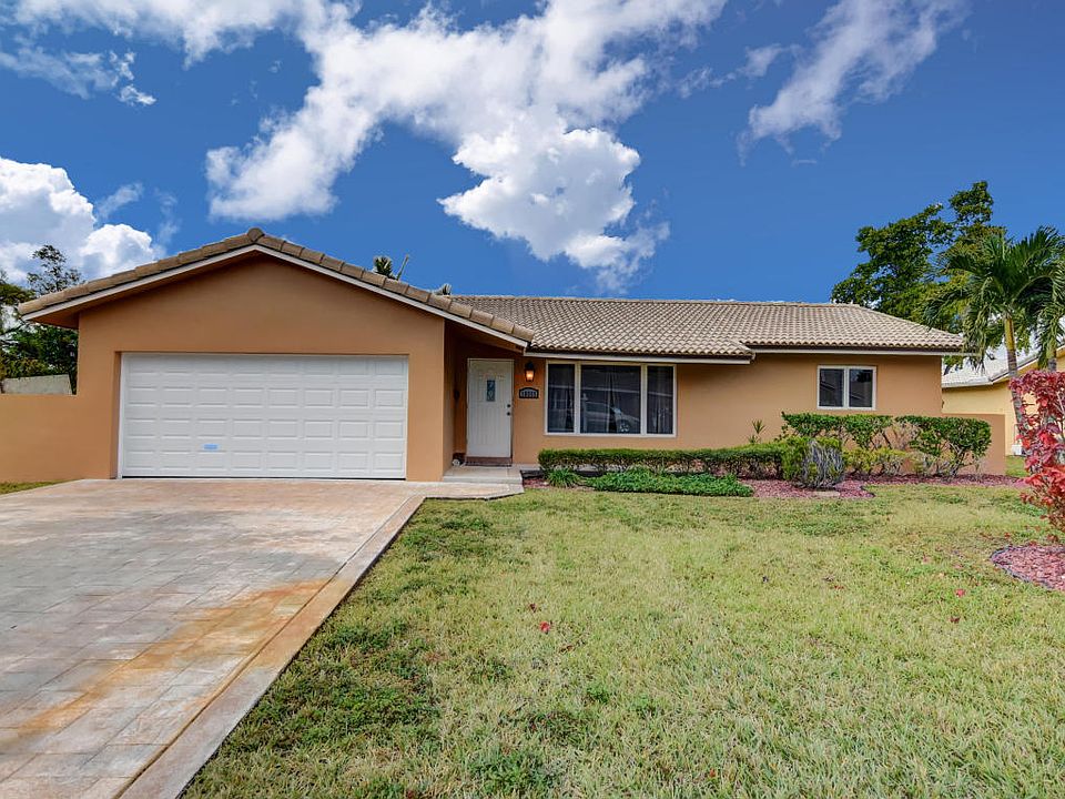 1st image of 10355 NW 41st St