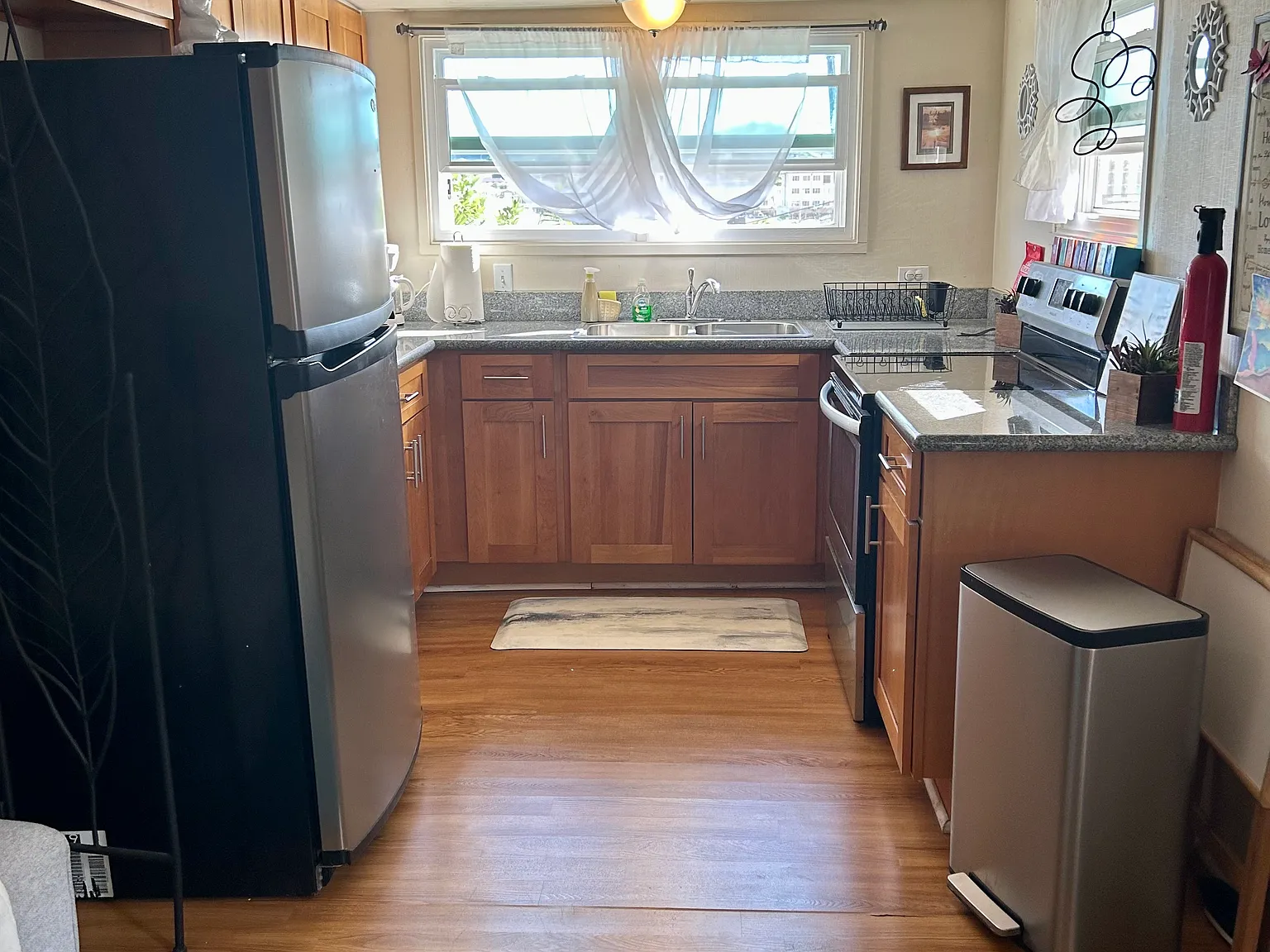 2 bed, 810 sqft, $2,900 — Photo 3