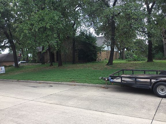 2nd image of 5700 Oak Top Dr