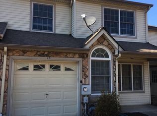15 Lake Side Dr, Logan Township, NJ 08085