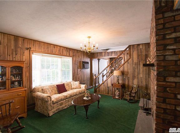 4th image of 8 Bunting Ln