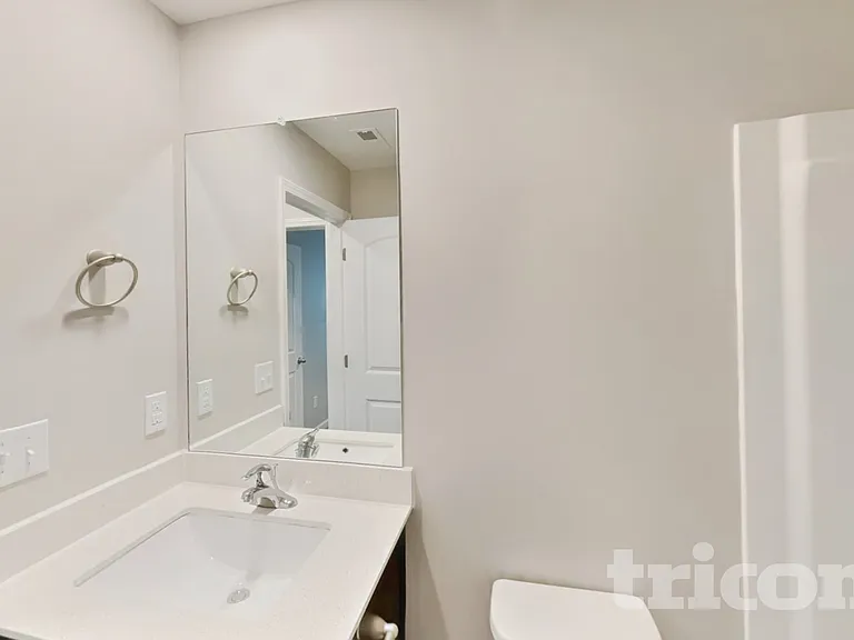215 Kirkside Dr — Photo 14