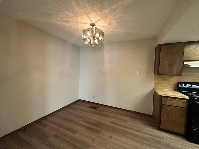 8304 NW 8th St — Photo 5