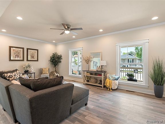4th image of 206 Riverview Ave
