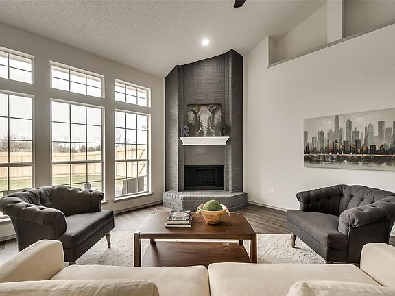 5th image of 1410 Battlefield Dr