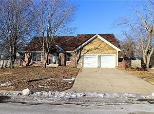 111 Jamar St, Peculiar, MO 64078