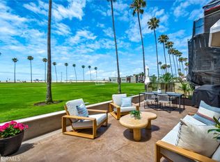 920 E Oceanfront, Newport Beach, CA 92661