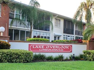 4500 Overlook Dr NE APT 104, Saint Petersburg, FL 33703