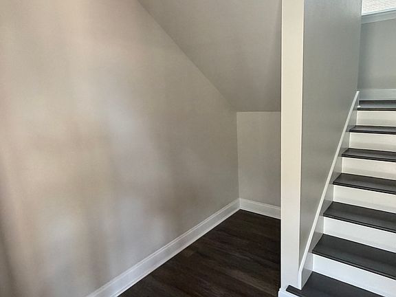 5th image of 2529 S Johnson St