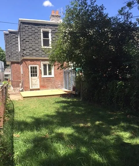 306 Woodbine Ave — Photo 12