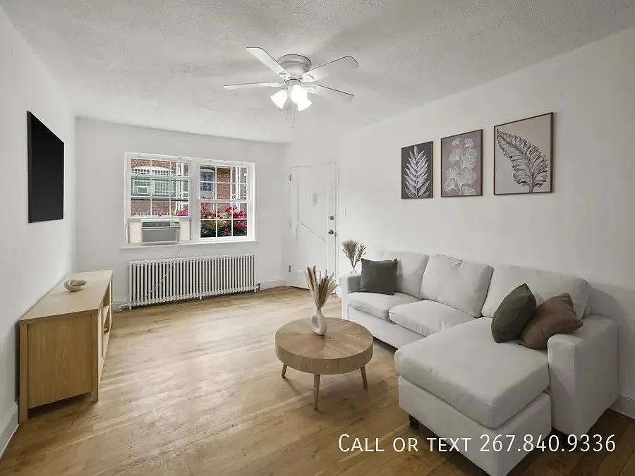 16 Danbury St SE #4